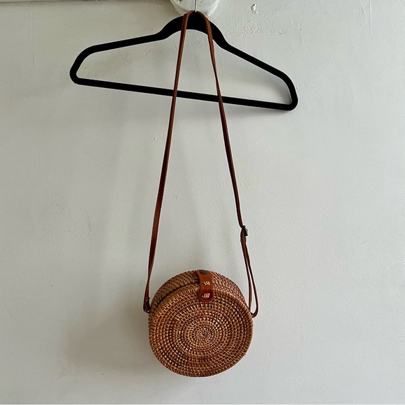 Round Rattan Bag - Picture 2 of 6